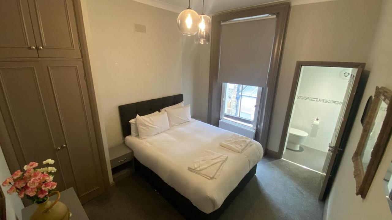3 Notting Hill, Portobello Road-Amazing Location! London Bagian luar foto