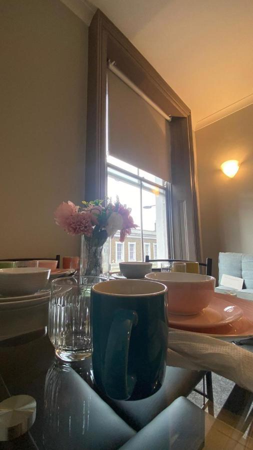 3 Notting Hill, Portobello Road-Amazing Location! London Bagian luar foto